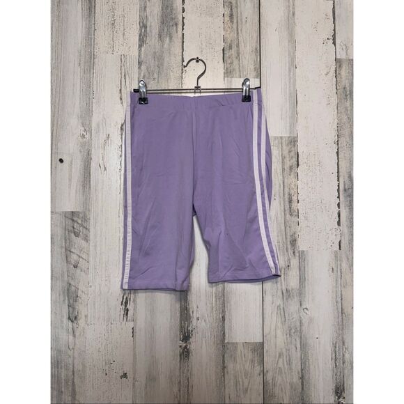 feathers Pants - Feathers Biker Shorts Women’s Medium Purple Athletic Stretch Workout Shorts
